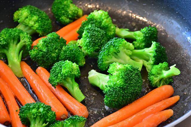 Can Worms Eat Carrots Now Answered Webgardener Gardening And Landscaping Made Simple